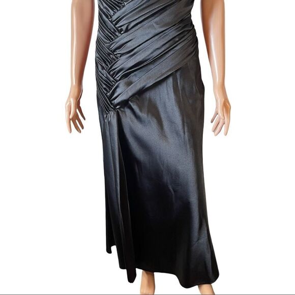 Cinderella Design Studded One Shoulder Black Long Gown MEDIUM - Picture 8 of 16